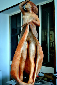 Scultura di Vito Russo nel suo atelier 